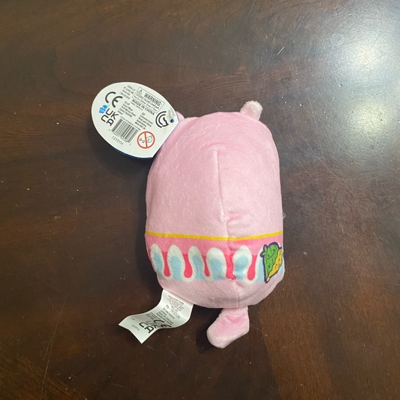 Cats vs. Pickles - Picture 2 of 3